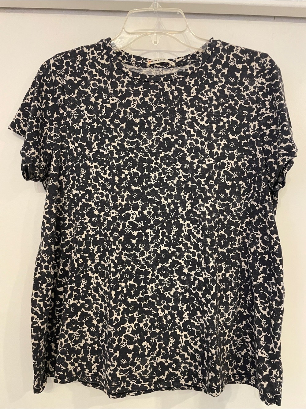 Marine LayerBlack & White Print Crewneck Tee - Women